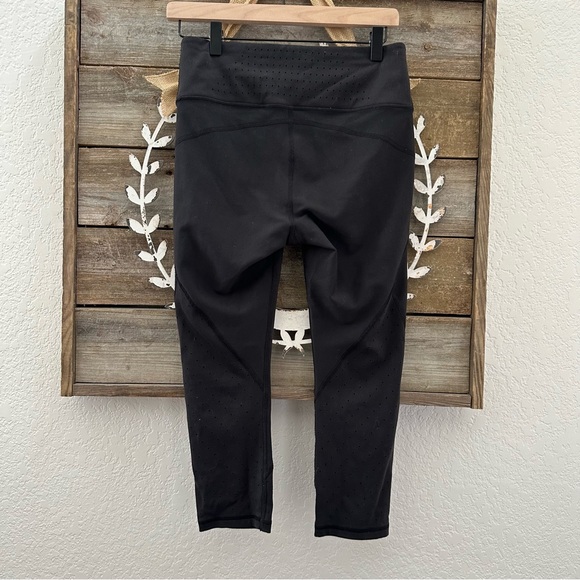 Athleta Stealth Trucool Sculptek X Capri black Leggings Ladies size M - Picture 2 of 9